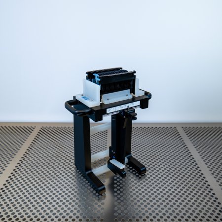 Manual single wafer presenter (WHS-P4) 76 mm (3”)